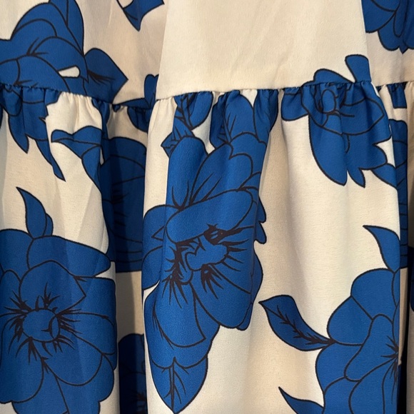 SHEIN White and Blue Floral Maxi Skirt - Picture 2 of 5